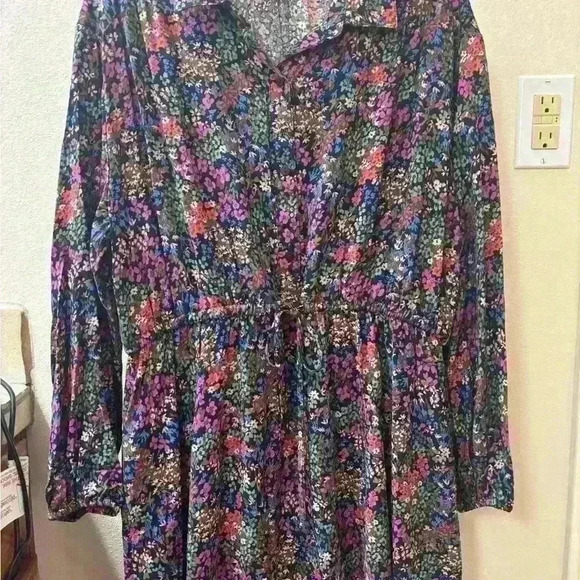 Time and Tru shirt dress NWT in floral print. Size Large. 🌸 - Picture 4 of 5